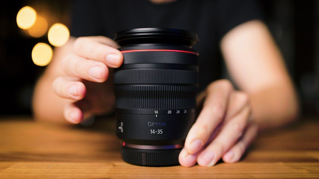 Canon 14-35mm f/4 — Programmable control ring