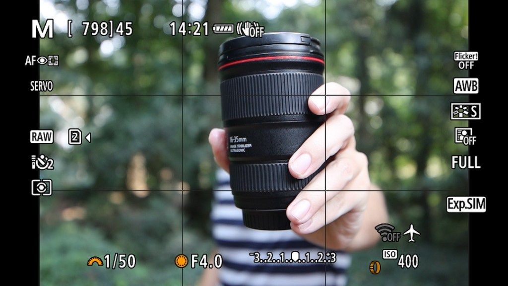 Testing auto-focus speed on the Canon RF 14-35mm f/4